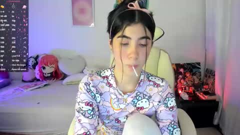 Snapshot of cyber_lizz chatting on 09/25/25, 01:20 Liz online show from 09/25/25, 01:20