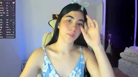 Snapshot of cyber_lizz chatting on 10/14/25, 11:05 Liz online show from 10/14/25, 11:05