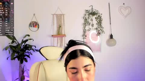 Liz online show from 04/11/26, 12:15