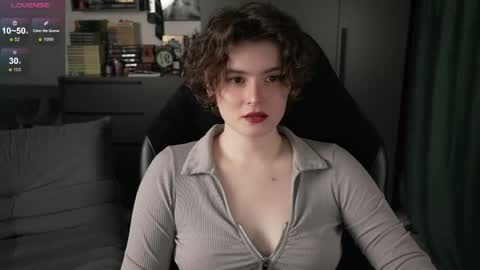 Helen Blossom online show from 04/16/26, 01:45