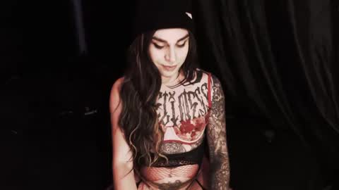 Nikki online show from 12/05/24, 11:29