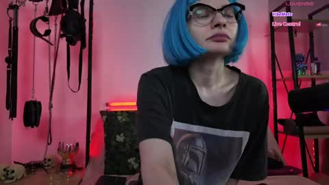 Snapshot of cyberxgoddess_ chatting on 05/07/26, 06:08 Lily Goddess online show from 05/07/26, 06:08