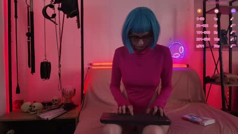Snapshot of cyberxgoddess_ chatting on 05/11/26, 05:57 Lily Goddess online show from 05/11/26, 05:57