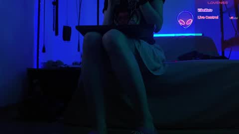 Snapshot of cyberxgoddess_ chatting on 05/14/26, 08:59 Lily Goddess online show from 05/14/26, 08:59