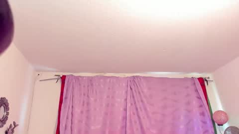 Cynthia online show from 12/05/25, 02:25