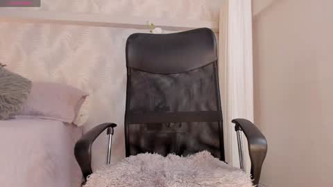 cyntia_adams online show from 12/27/24, 07:46