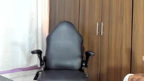 cyntia online show from 02/06/25, 04:25