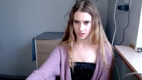 CyntiaNatural online show from 02/25/25, 08:03