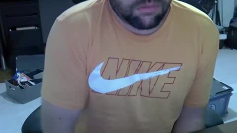 Snapshot of cyrsug chatting on 10/15/25, 05:40 cyrsug online show from 10/15/25, 05:40