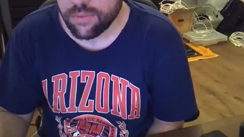 Snapshot of cyrsug chatting on 10/22/25, 11:21 cyrsug online show from 10/22/25, 11:21