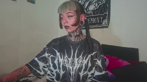 d3m0ny0_0 online show from 04/12/26, 06:40