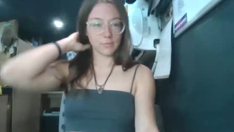 d3sert_moon online show from 11/30/25, 05:17