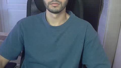 Snapshot of d_____________k chatting on 09/17/25, 12:29 Dolce online show from 09/17/25, 12:29