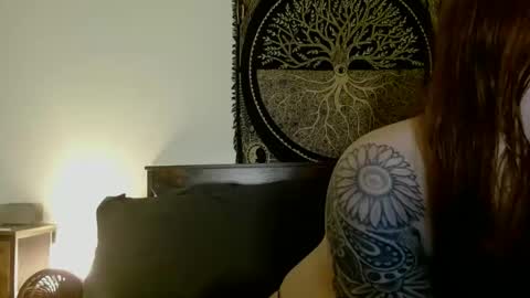 Daisy online show from 02/13/25, 12:13