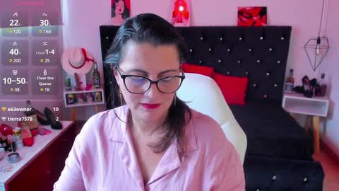 Mia  online show from 01/15/25, 08:37
