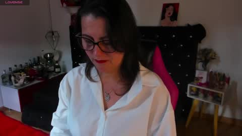 Mia  online show from 02/19/25, 02:23