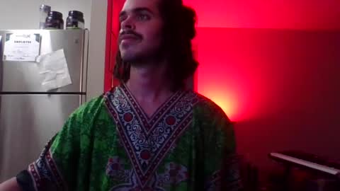 Snapshot of d_onthekeys chatting on 01/07/25, 12:24 d_onthekeys online show from 01/07/25, 12:24