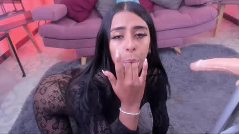 Daniela  online show from 11/19/25, 12:16