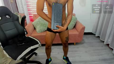 Mauricio online show from 02/15/25, 03:39