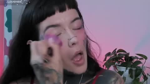 Snapshot of daarlene chatting on 03/12/25, 07:28 Darlene online show from 03/12/25, 07:28