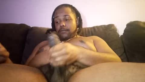 Snapshot of daboss233 chatting on 02/04/25, 12:29 Saucy papi online show from 02/04/25, 12:29