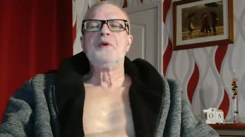 Brian ... online show from 01/05/25, 08:42