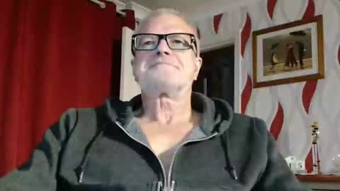 Brian ... online show from 09/15/25, 07:58