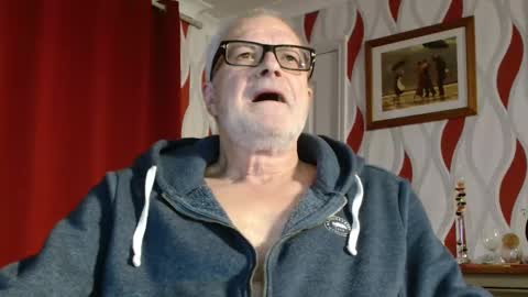 Brian ... online show from 10/08/25, 08:06