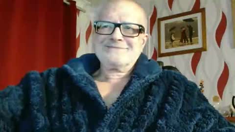 Brian ... online show from 11/26/25, 08:54