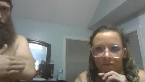 Snapshot of daddy48069 chatting on 09/21/25, 10:28 Daddyrock48069 online show from 09/21/25, 10:28