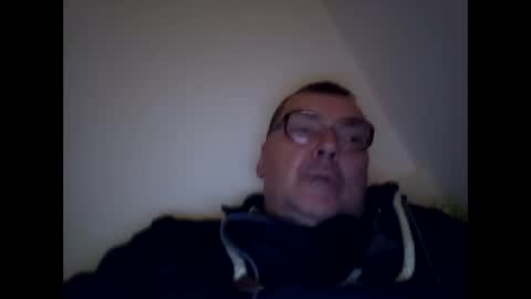 Snapshot of daddy91964 chatting on 12/06/24, 11:03 daddy91964 online show from 12/06/24, 11:03