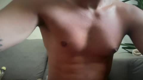 Snapshot of daddy_dick_4u chatting on 06/25/26, 10:42 daddy_dick_4u online show from 06/25/26, 10:42