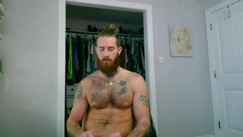 Snapshot of daddyafterdark1 chatting on 06/12/26, 01:10 daddyafterdark1 online show from 06/12/26, 01:10
