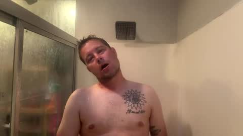 Snapshot of daddycam33 chatting on 07/17/26, 12:39 DaddyCam33 online show from 07/17/26, 12:39