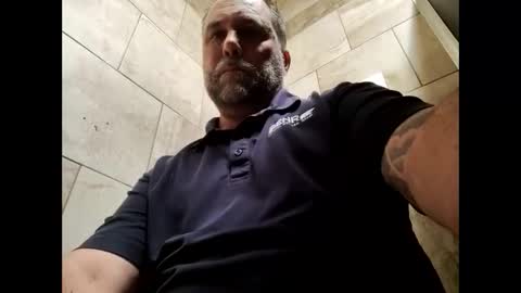 Snapshot of daddycock2462 chatting on 10/03/25, 10:51 daddycock2462 online show from 10/03/25, 10:51