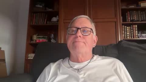 Snapshot of daddycok4 chatting on 05/17/26, 10:55 DaddyCok4 online show from 05/17/26, 10:55