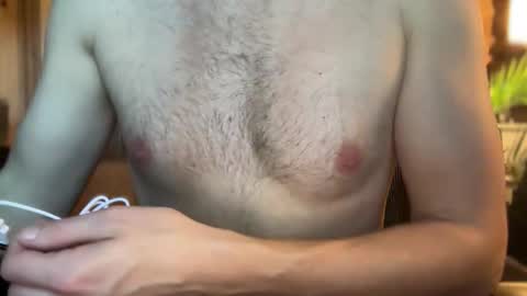 Snapshot of daddydoesit69 chatting on 10/21/25, 08:42 Leo online show from 10/21/25, 08:42
