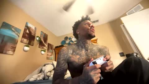 sexy tatted king bbc online show from 04/13/26, 02:00