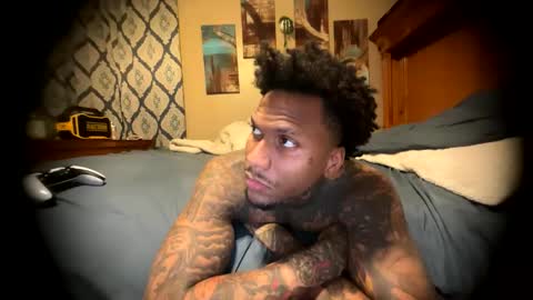 sexy tatted king bbc online show from 04/18/26, 02:04