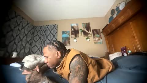sexy tatted king bbc online show from 04/25/26, 12:46
