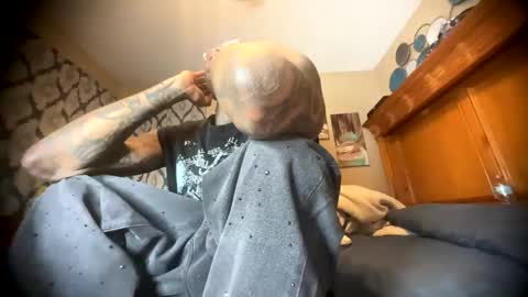 sexy tatted king bbc online show from 04/28/26, 02:49