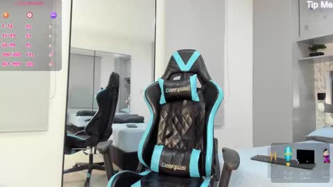 Snapshot of daddyrich4u chatting on 09/14/25, 01:05 daddyrich4u online show from 09/14/25, 01:05