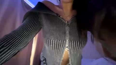 Snapshot of daddys_kisa chatting on 04/15/26, 01:40 daddys_kisa online show from 04/15/26, 01:40