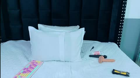 Antonella  online show from 04/16/26, 08:20