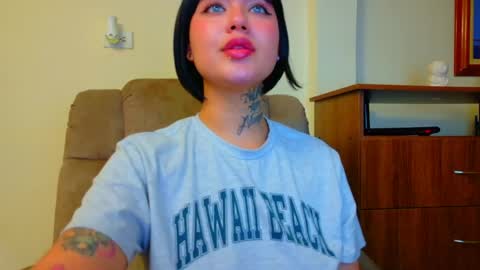 Valen online show from 04/23/26, 02:13