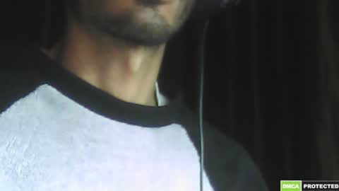 Snapshot of daddyselim chatting on 01/25/25, 09:35 the alpha online show from 01/25/25, 09:35