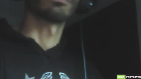 Snapshot of daddyselim chatting on 01/31/25, 10:31 the alpha online show from 01/31/25, 10:31