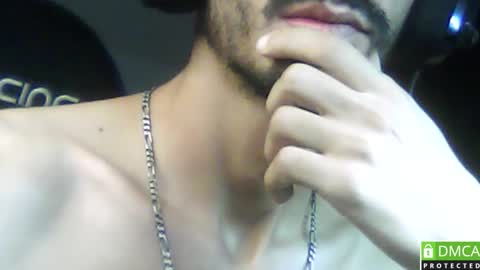 Snapshot of daddyselim chatting on 10/12/25, 01:59 the alpha online show from 10/12/25, 01:59