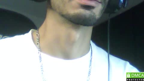 Snapshot of daddyselim chatting on 10/21/25, 12:06 the alpha online show from 10/21/25, 12:06