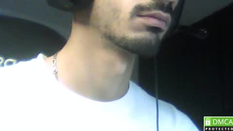 Snapshot of daddyselim chatting on 10/22/25, 08:58 the alpha online show from 10/22/25, 08:58